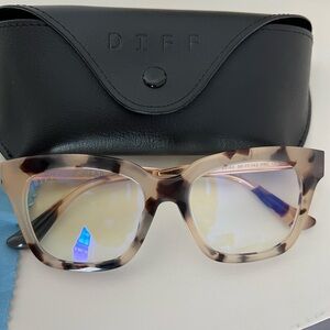 DIFF Eyewear Women's Blue Blocking Glasses